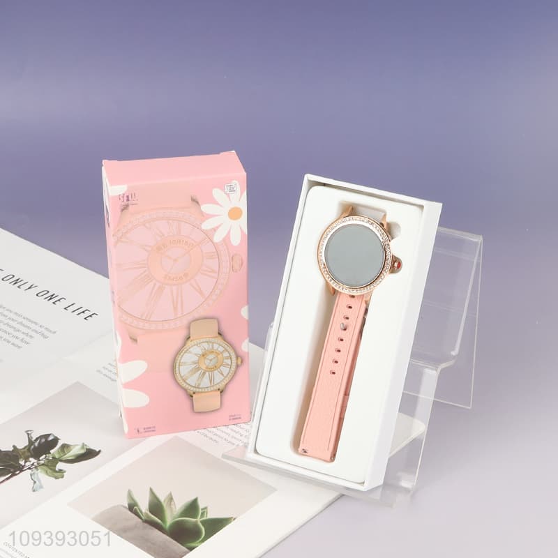 Reloj regulable de mujer rosa